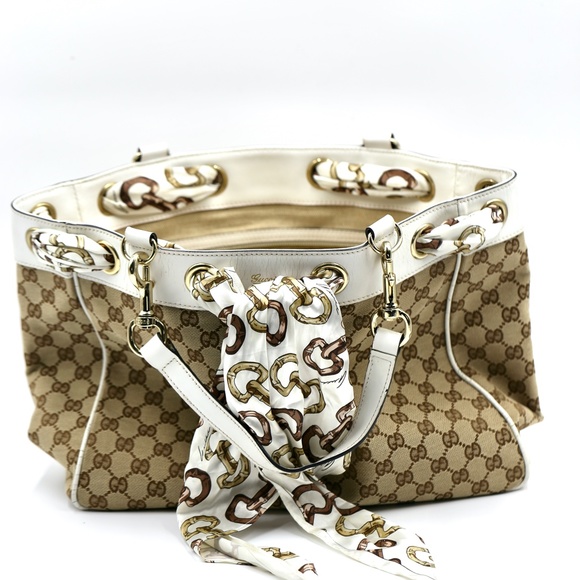 Gucci Monogram White and Gold Scarf Bag - Picture 6 of 11